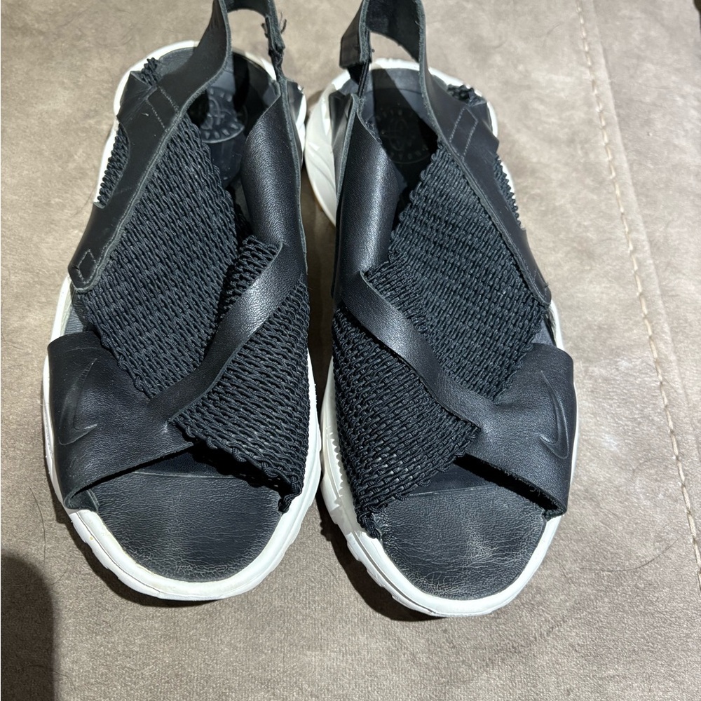 Nike Black and White Women's Sandals
